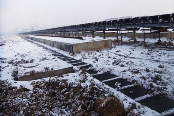 Steel raw material delivery system